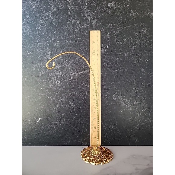 Eggspressions Gold Tone Hook - Picture 5 of 10